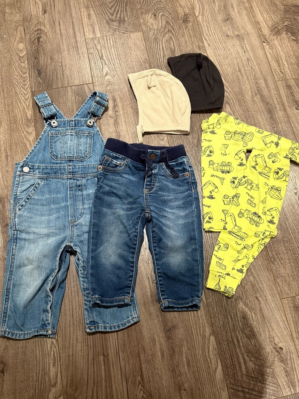 BABY GAP 6-12 Month Lot - Jeans, Denim Overalls, 2 hats and a PJ Set with Trucks